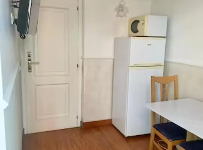 Oda ve Kahvaltı Romacentrarte 4*