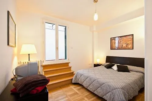 Romacentrarte Oda ve Kahvaltı 4*